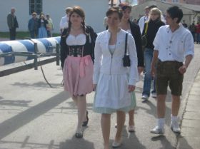 Maibaum UZB 2008 016.JPG