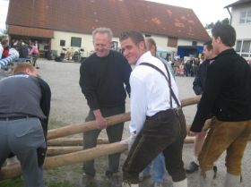 Maibaum UZB 2008 041.JPG