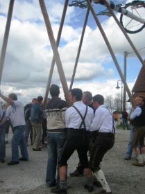 Maibaum UZB 2008 048.JPG